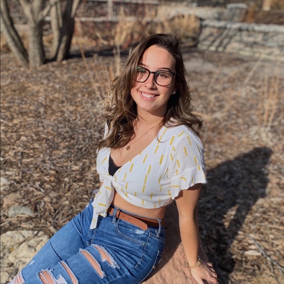 Meet your Posher, Hayley - Picture 1 of 1